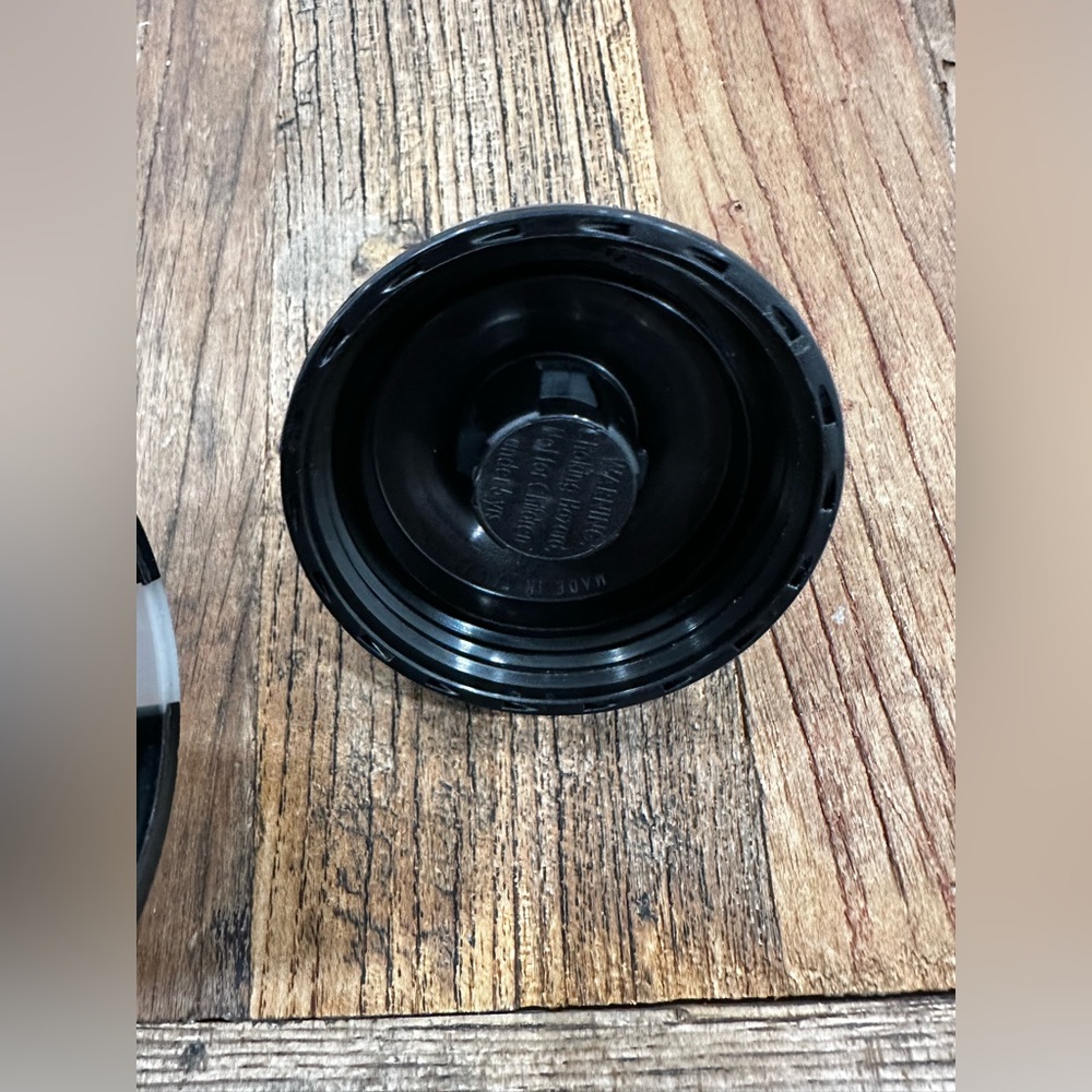 lululemon athletica Black Water Bottle with White Logo - Picture 3 of 6